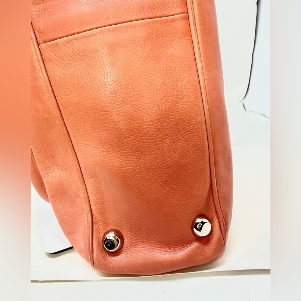 Marc Jacobs Peach Satchel Bag with suede interior - Picture 12 of 16